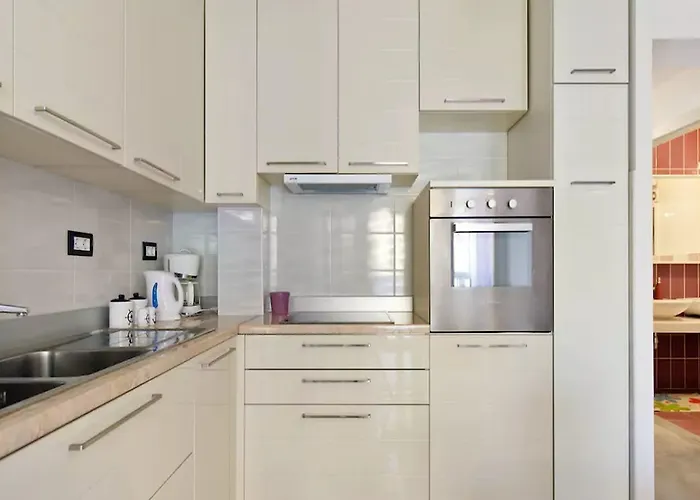 شقة Rita