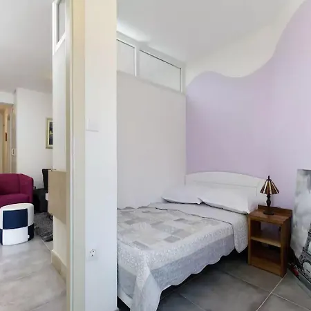 Rita Apartment Split