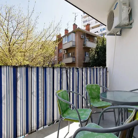 Rita Apartment *